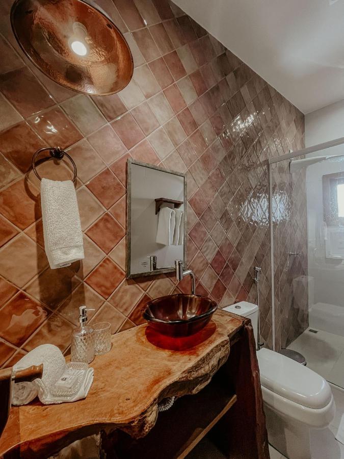 Deluxe Suite,1379781674:JPEG